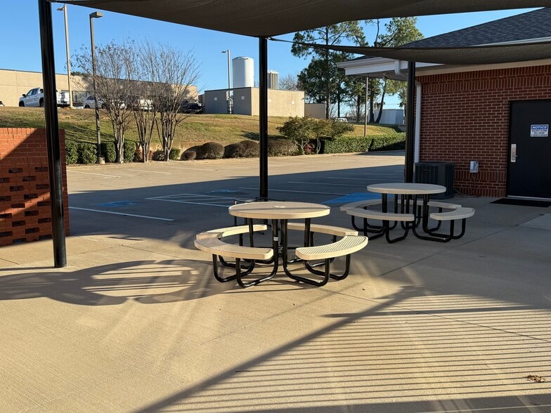 More Photos Of 3415 Golden Rd, Tyler Office For Sale