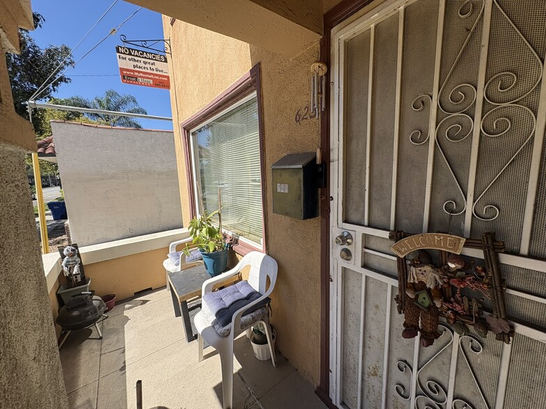 More Photos Of 617 W 3rd St, Long Beach Multifamily For Sale