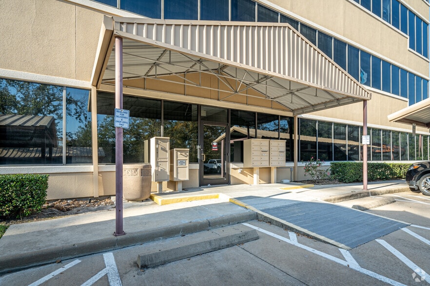 More Photos Of 6605 Cypresswood Dr, Spring Office For Lease