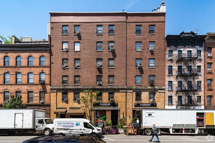 More Photos Of 710 Greenwich St, New York Apartments For Sale