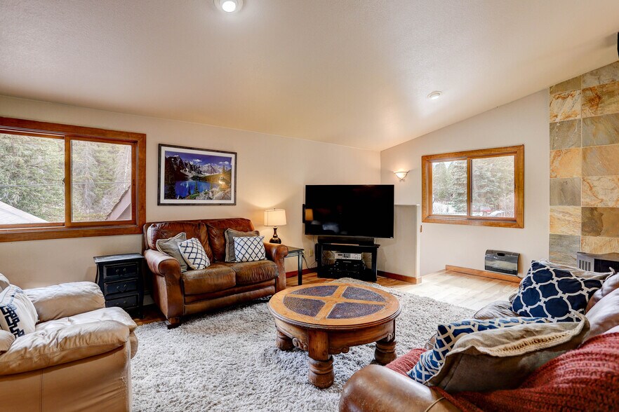 More Photos Of 468 Riverside Dr, Lyons Specialty For Sale