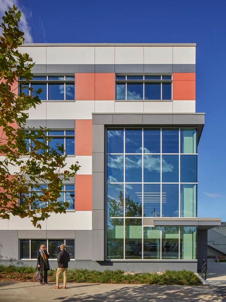 More Photos Of 3401 Grays Ferry Ave, Philadelphia Unknown For Lease