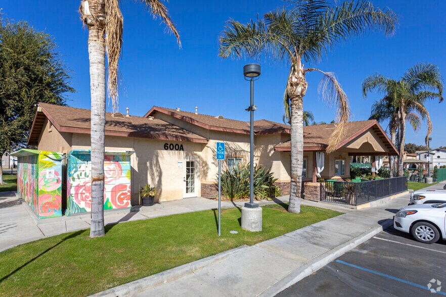 More Photos Of 600 Hosking Ave, Bakersfield Apartments For Sale