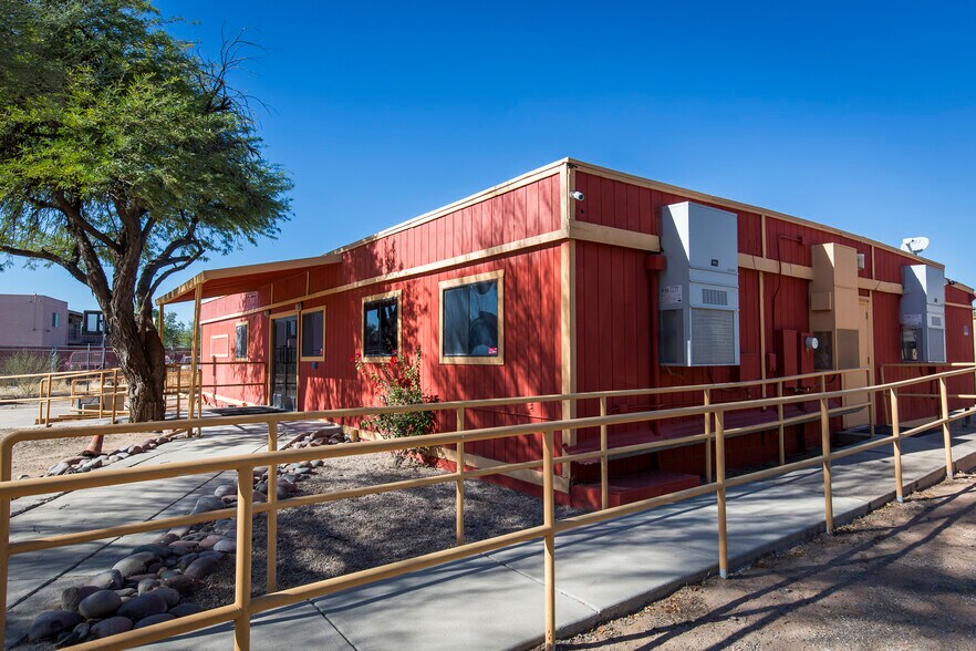 More Photos Of 3767 E Grant Rd, Tucson Office For Sale