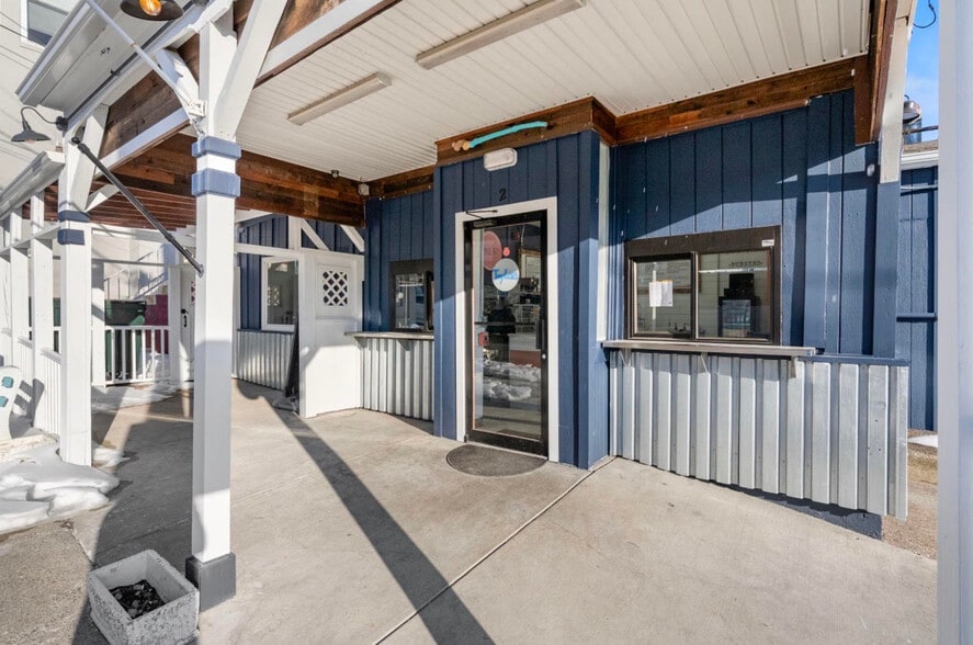 More Photos Of 2 Pond St, Bristol Storefront For Sale