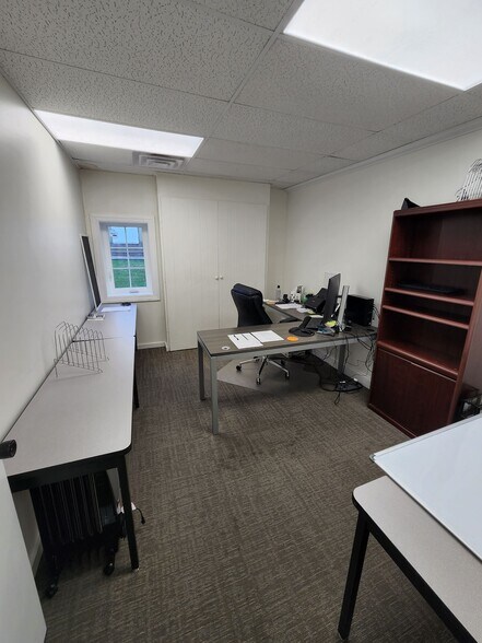 More Photos Of 2077 Midway Dr, Twinsburg Research And Development For Lease