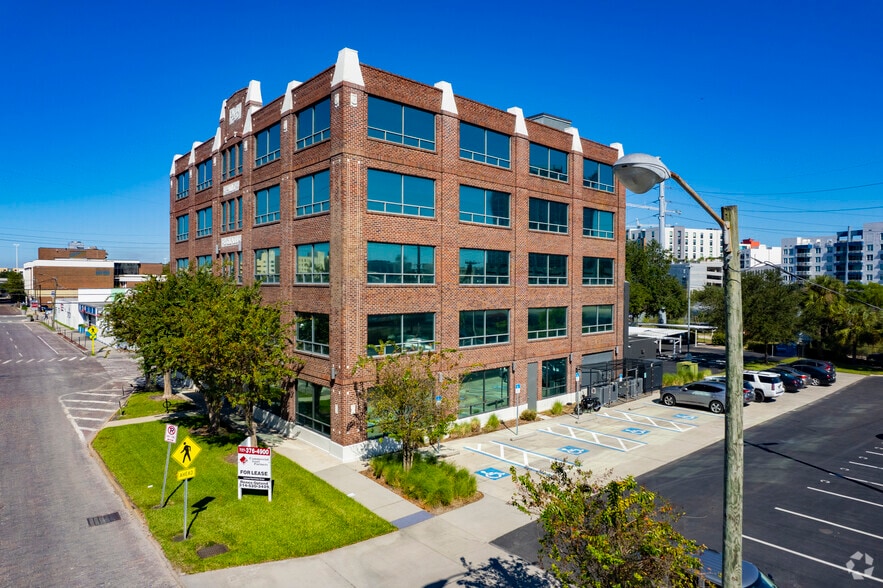 More Photos Of 109 N Brush St, Tampa Office For Lease