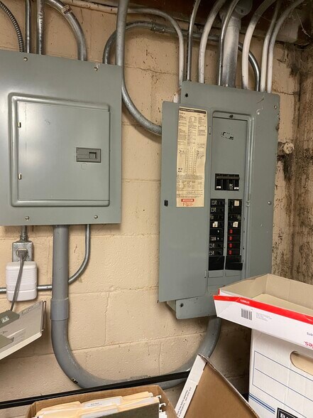 More Photos Of 621 Broadway, Chesterton Medical For Sale