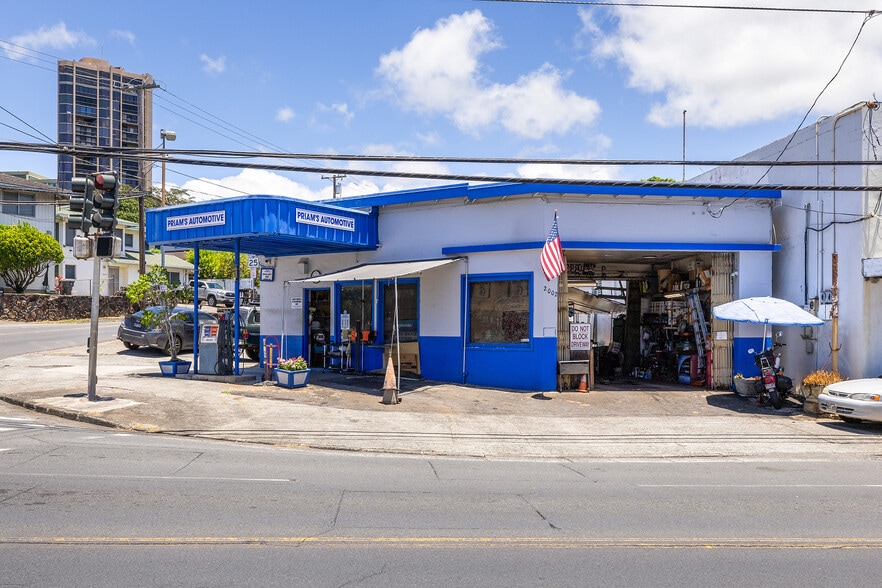 Primary Photo Of 2002 Pauoa Rd, Honolulu Auto Salvage Facility For Lease