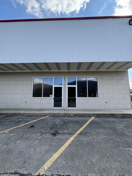 Primary Photo Of 1132 3rd Ave, Ford City Storefront For Lease