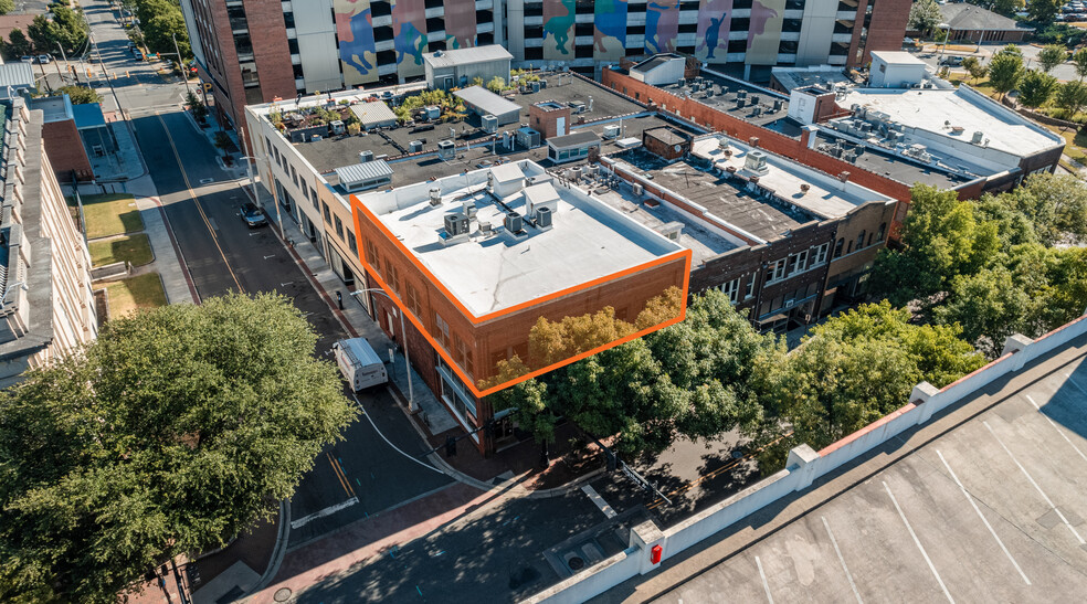 Primary Photo Of 401 E Chapel Hill St, Durham Storefront Retail Office For Lease