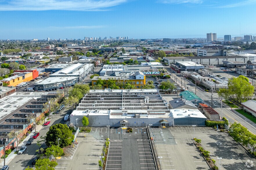 More Photos Of , Berkeley Unknown For Sale