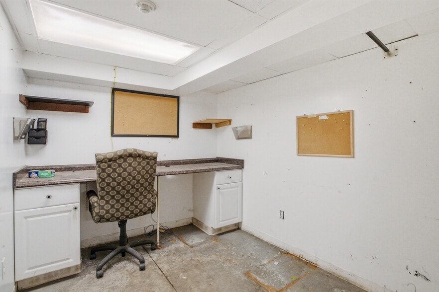 More Photos Of 297 Franklin St, Buffalo Restaurant For Lease