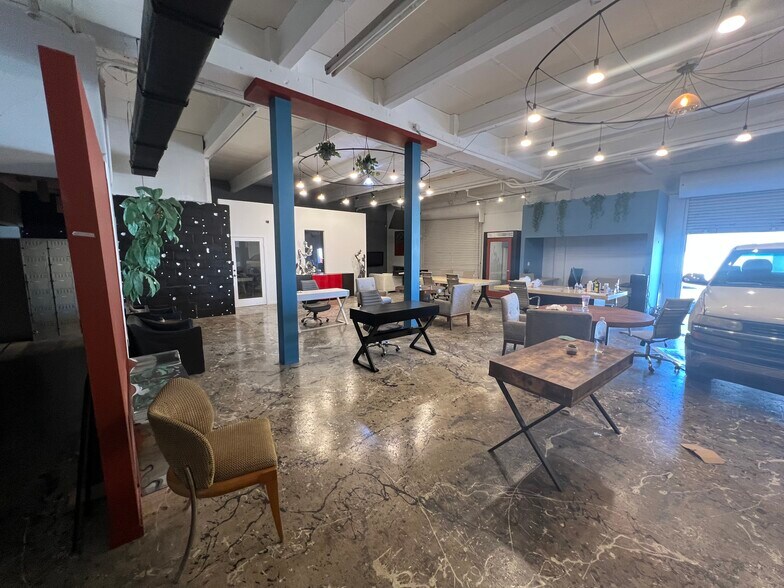More Photos Of 6444 NE 4th Ave, Miami Warehouse For Sale