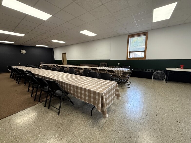 More Photos Of 33328 Main St, Townville Manufacturing For Sale