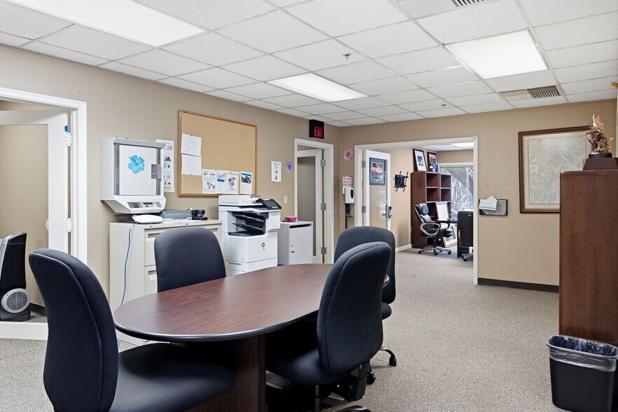 More Photos Of 1044 William Hilton Pky, Hilton Head Island Office For Sale