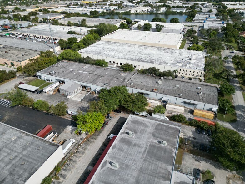 More Photos Of 5330 NW 161st St, Miami Lakes Warehouse For Lease