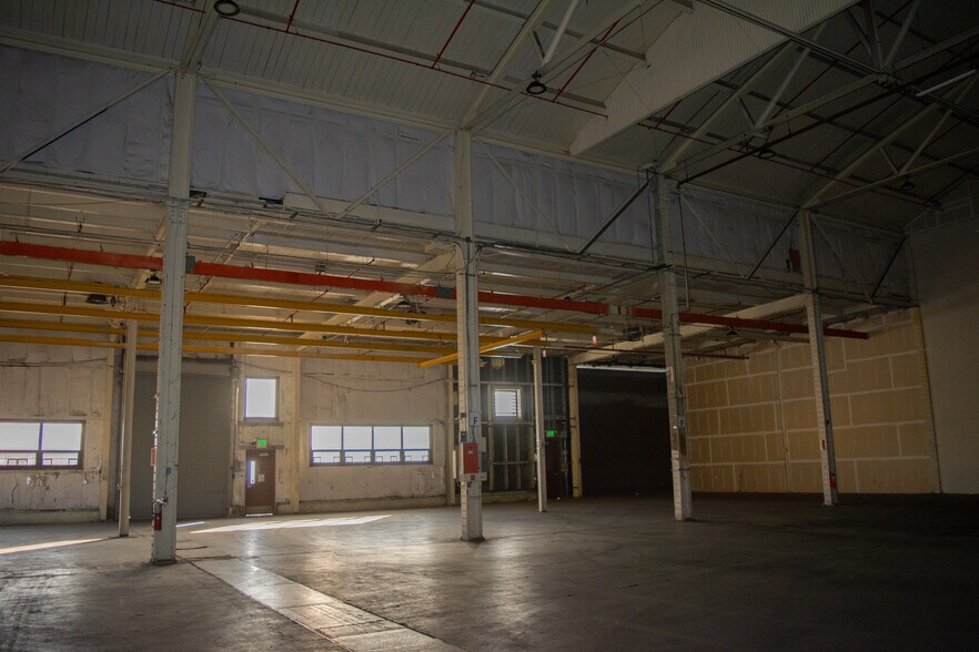 More Photos Of 4917 Bailey Loop, Mcclellan Airplane Hangar For Lease