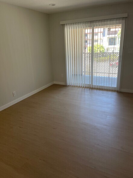 More Photos Of 924 Main St, El Segundo Apartments For Sale