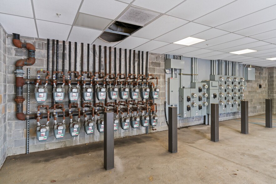 More Photos Of 1046 New York Ave, Huntington Station Apartments For Sale