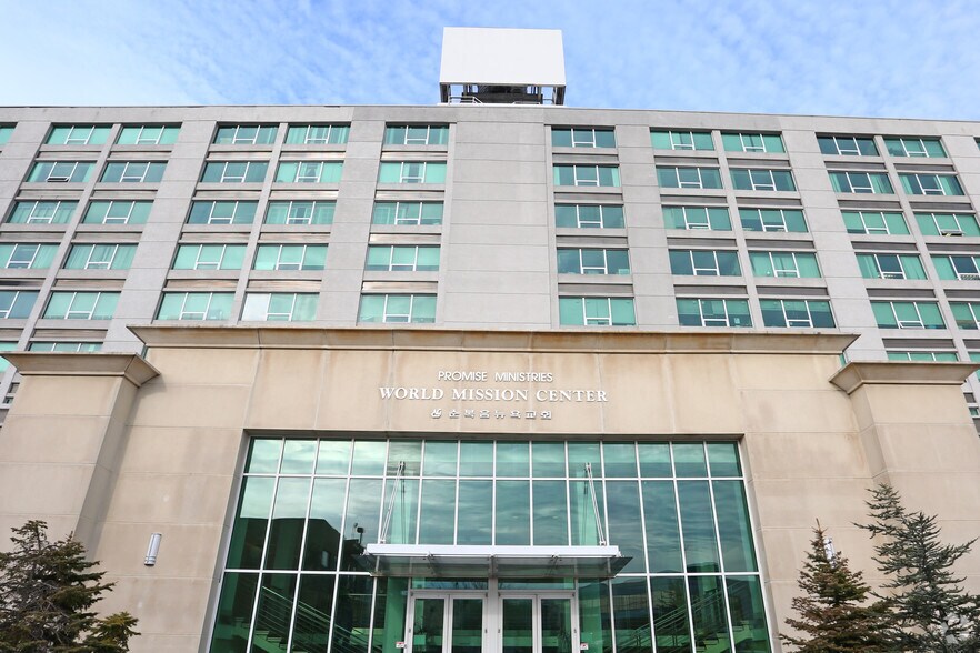 More Photos Of 130-30 31st Ave, College Point Office Residential For Lease