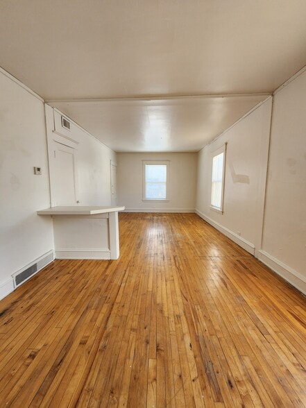 More Photos Of , Minneapolis Multifamily For Sale