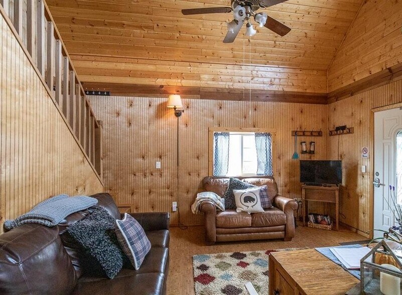 More Photos Of 5972 Richardson Hwy, Fairbanks Lodge Meeting Hall For Sale