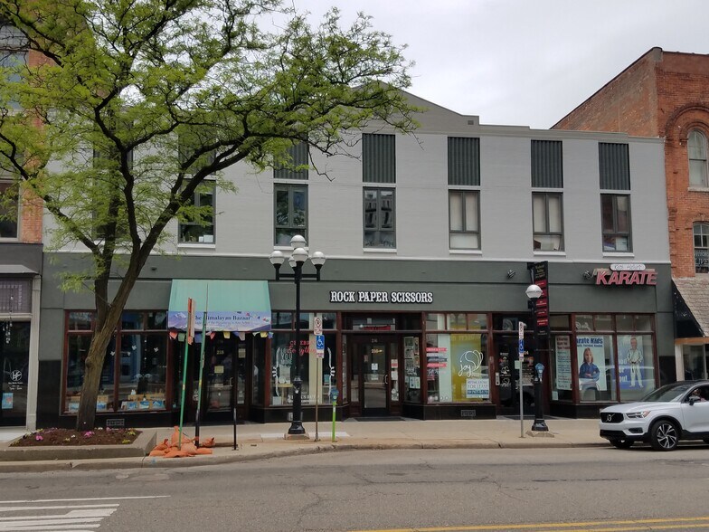 More Photos Of 214-218 S Main St, Ann Arbor Loft Creative Space For Lease