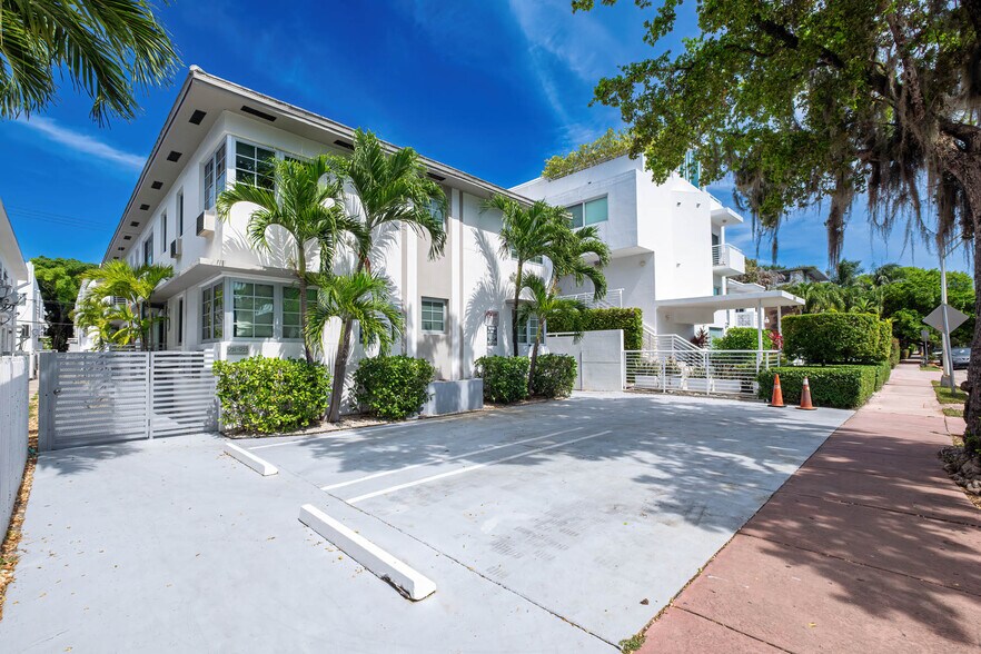 More Photos Of 951 Jefferson Ave, Miami Beach Multifamily For Sale
