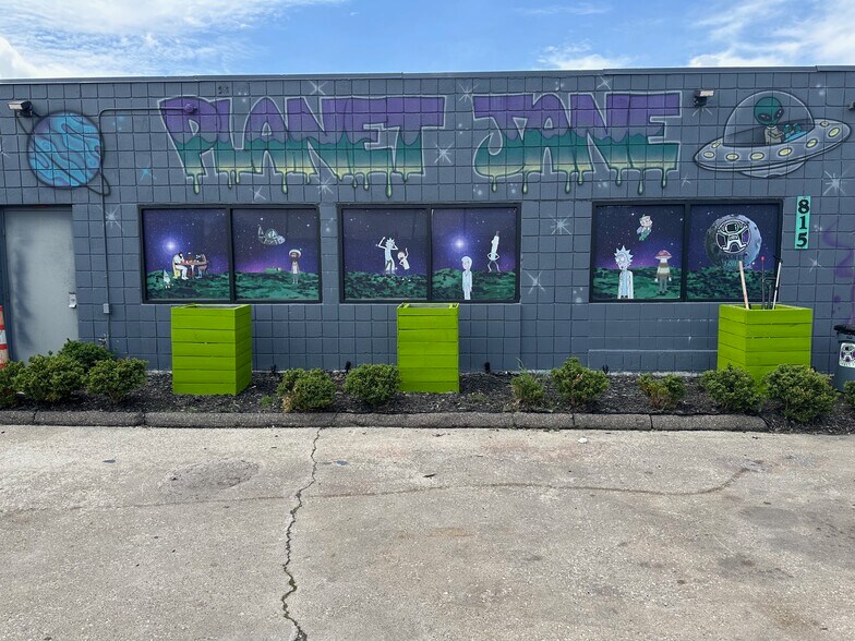 More Photos Of 815 N Huron St, Ypsilanti Storefront For Sale