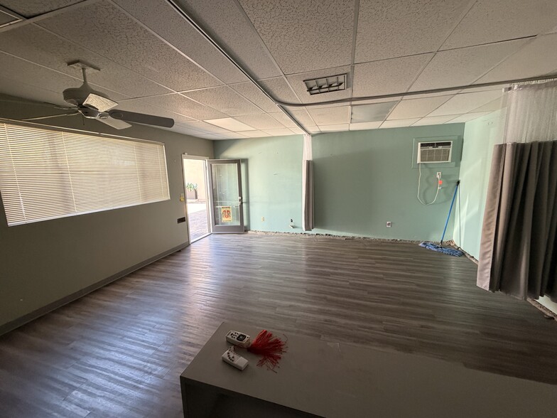 More Photos Of 3239 Adams Ave, San Diego Office For Lease