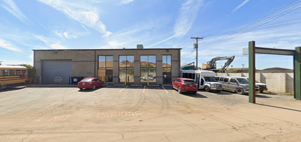 Primary Photo Of 436 Spencer St, Staten Island Warehouse For Lease
