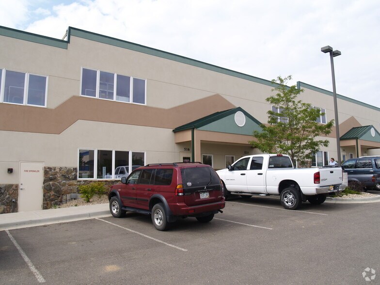 More Photos Of 500-536 W 67th St, Loveland Light Manufacturing For Lease