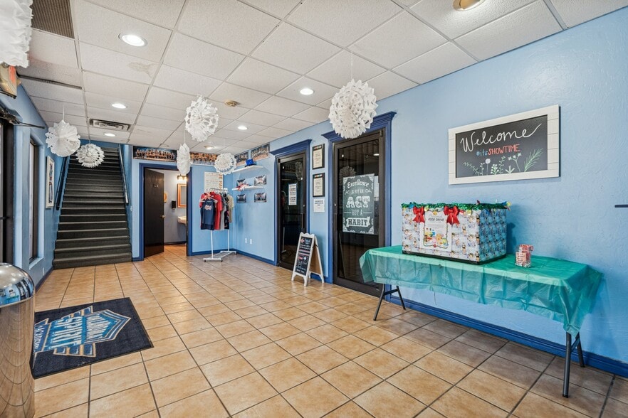 More Photos Of 10130 SE 15th St, Oklahoma City Freestanding For Sale