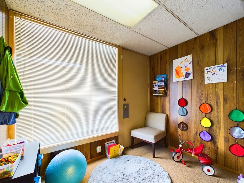 More Photos Of 4456 Manzanita Ave, Clearlake Storefront Retail Office For Sale