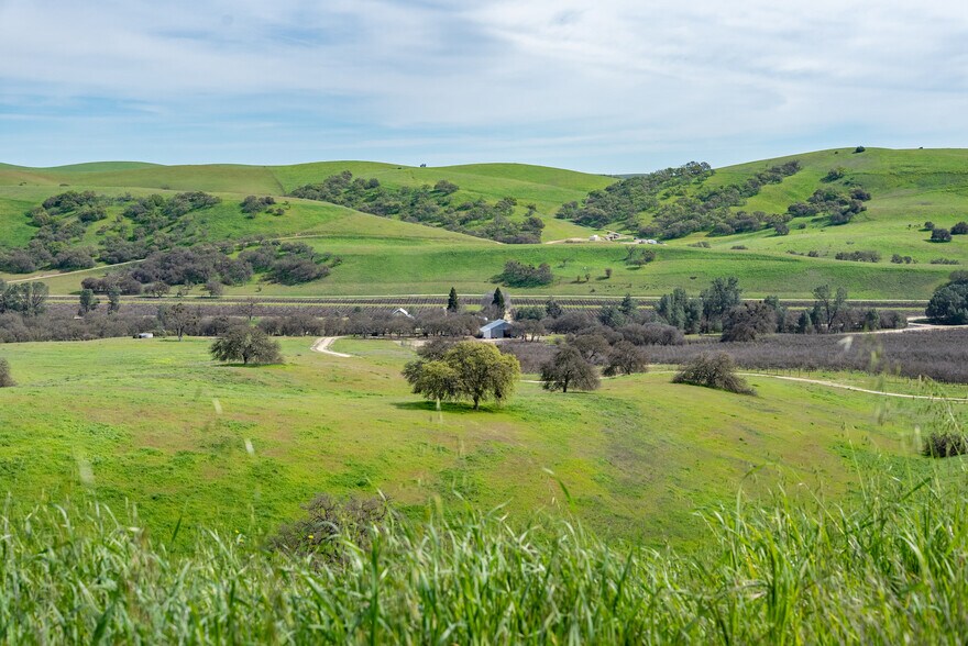 More Photos Of 77620 Lowes Canyon rd, San Miguel Land For Sale