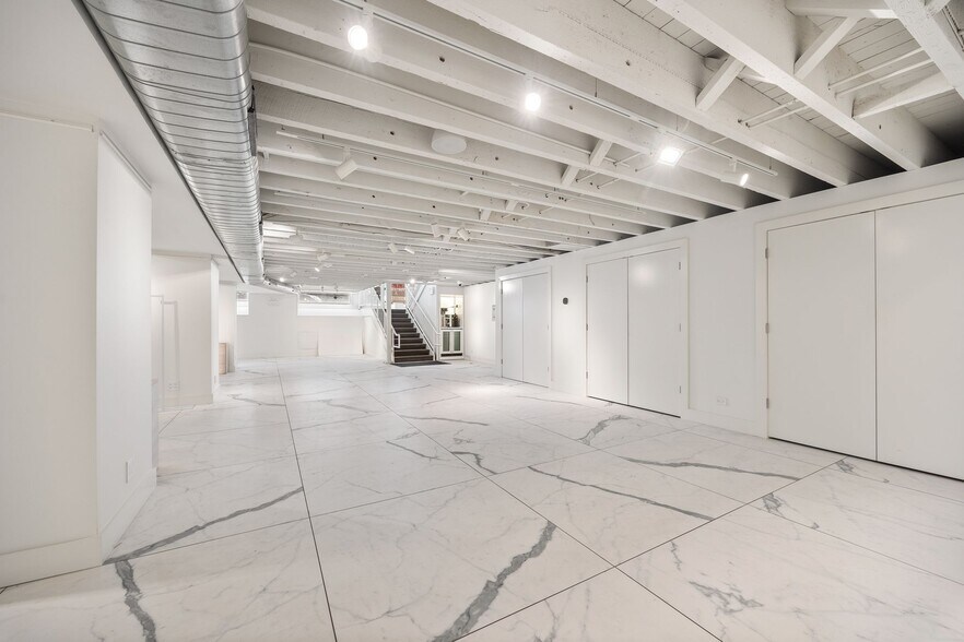 More Photos Of 1910 W North Ave, Chicago Storefront Retail Residential For Sale