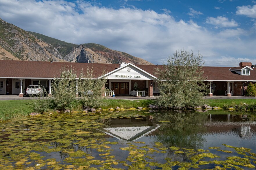 More Photos Of 1190 Spring Creek Pl, Springville Office For Lease