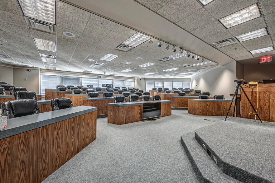 More Photos Of 3800 N May Ave, Oklahoma City Office For Sale