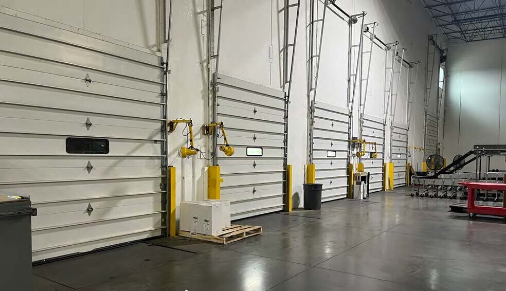 More Photos Of 6279 Hudson Crossing Pky, Hudson Warehouse For Lease