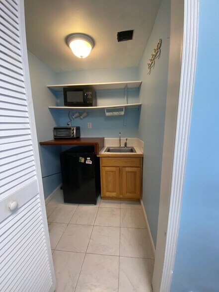 More Photos Of 2350 Coral Way, Coral Gables Medical For Sale