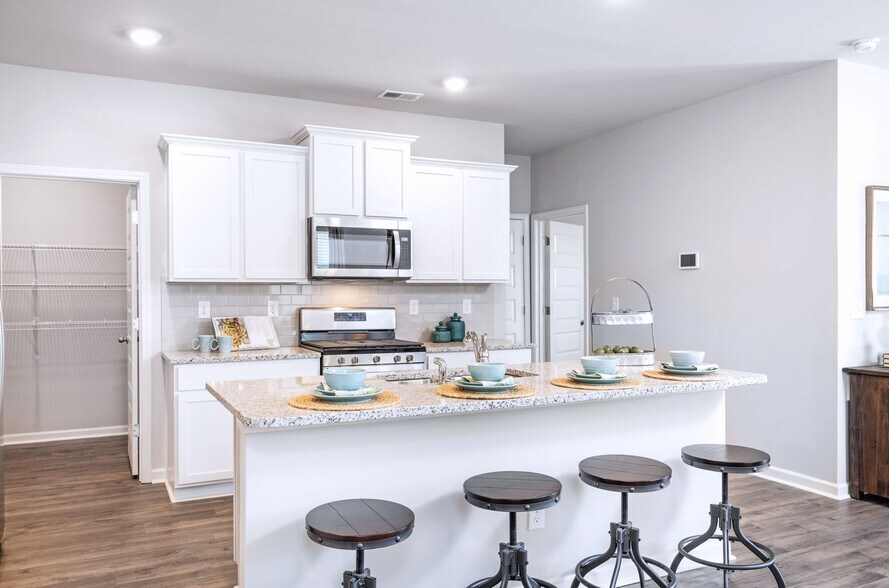 More Photos Of 507 Satinwood Cir, Graniteville Apartments For Sale