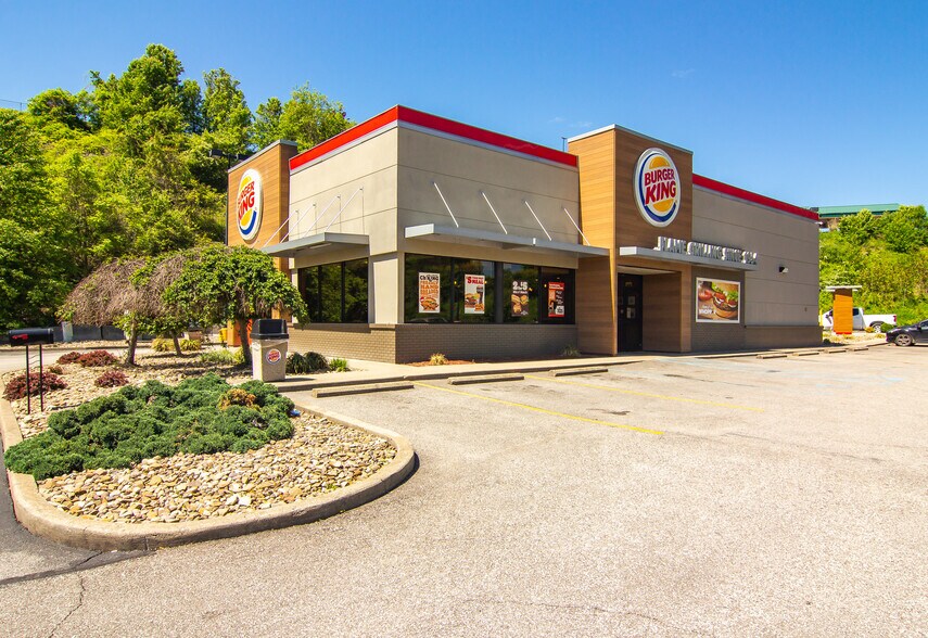 More Photos Of 700-1000 Nitro Market Pl, Nitro Unknown For Lease