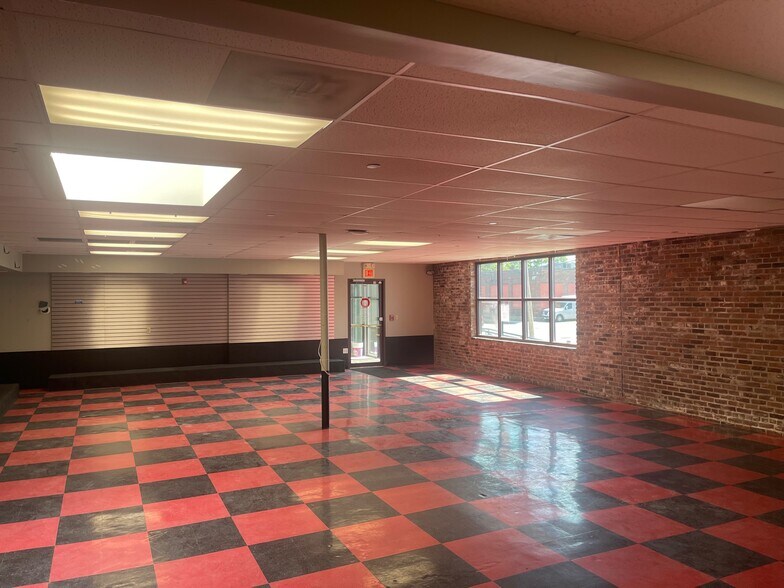 More Photos Of 45 Electric Ave, Brighton Flex For Sale