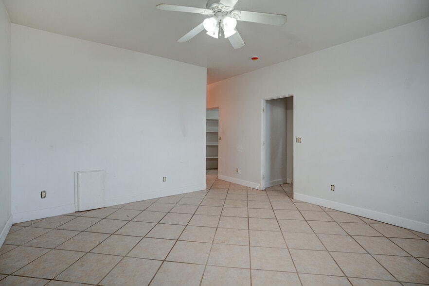 More Photos Of 3760 E Airport Dr, Rimrock Specialty For Sale