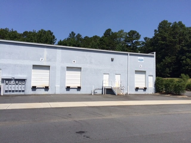 More Photos Of 141 Cupped Oak Dr, Stallings Warehouse For Lease