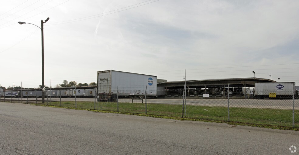 Primary Photo Of 5401 Midlothian Tpke, Richmond Truck Terminal For Lease