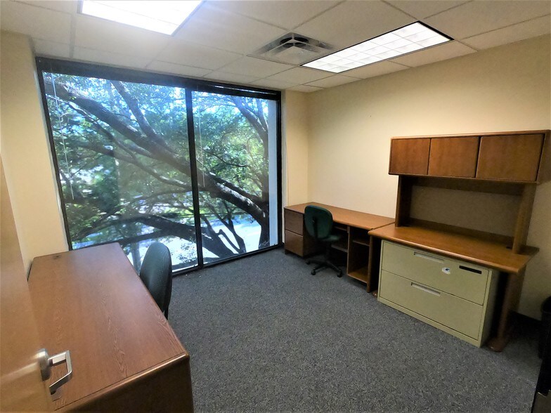 More Photos Of 3200 Steck Ave, Austin Office For Sale