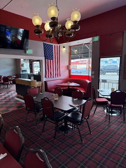 More Photos Of 4475 Ingraham St, San Diego Storefront For Lease