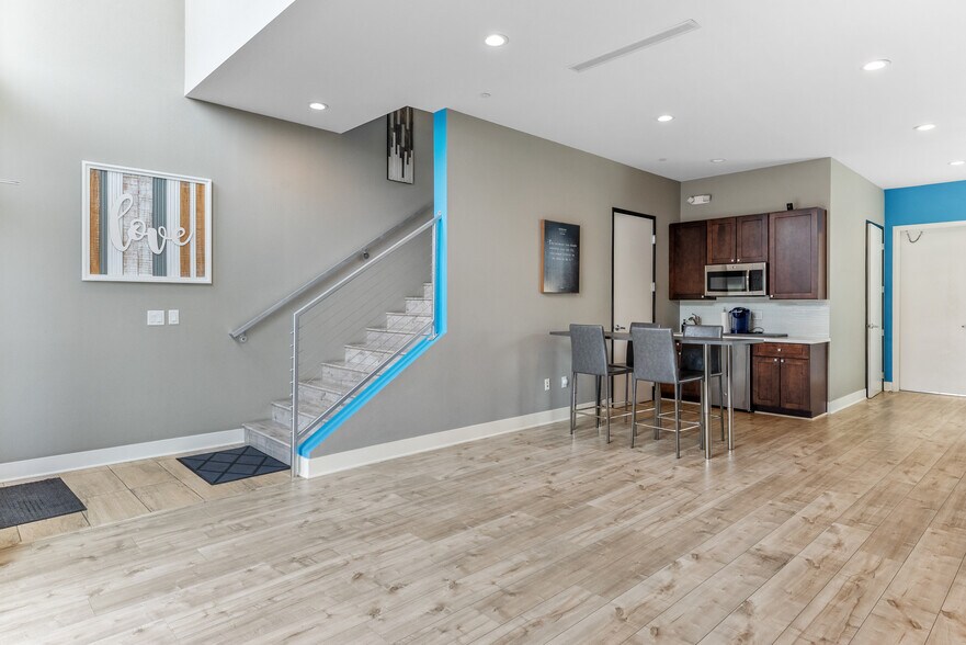 More Photos Of 7336 W Post Rd, Las Vegas Loft Creative Space For Lease